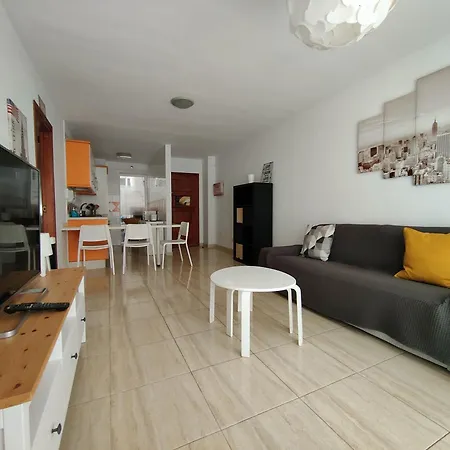 En Cristianos Apartment